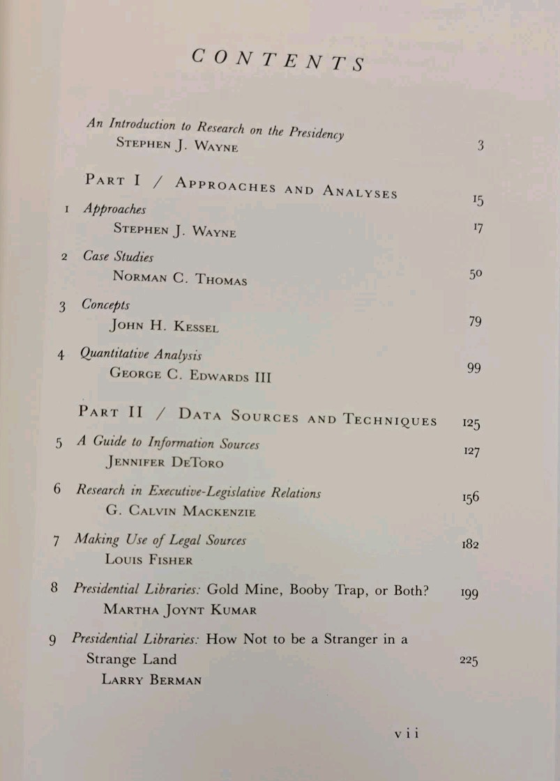 1983 1st Edition HCDJ UT Press-Studying the Presidency-George C Edwards-S. Wayne