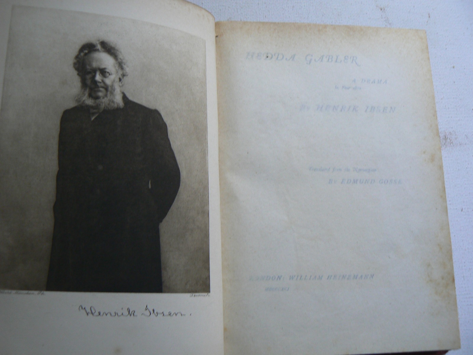 Hedda Gabler.Henrik Ibsen.1891.First edition.Hardback.Heinemann.Edmund Gosse.