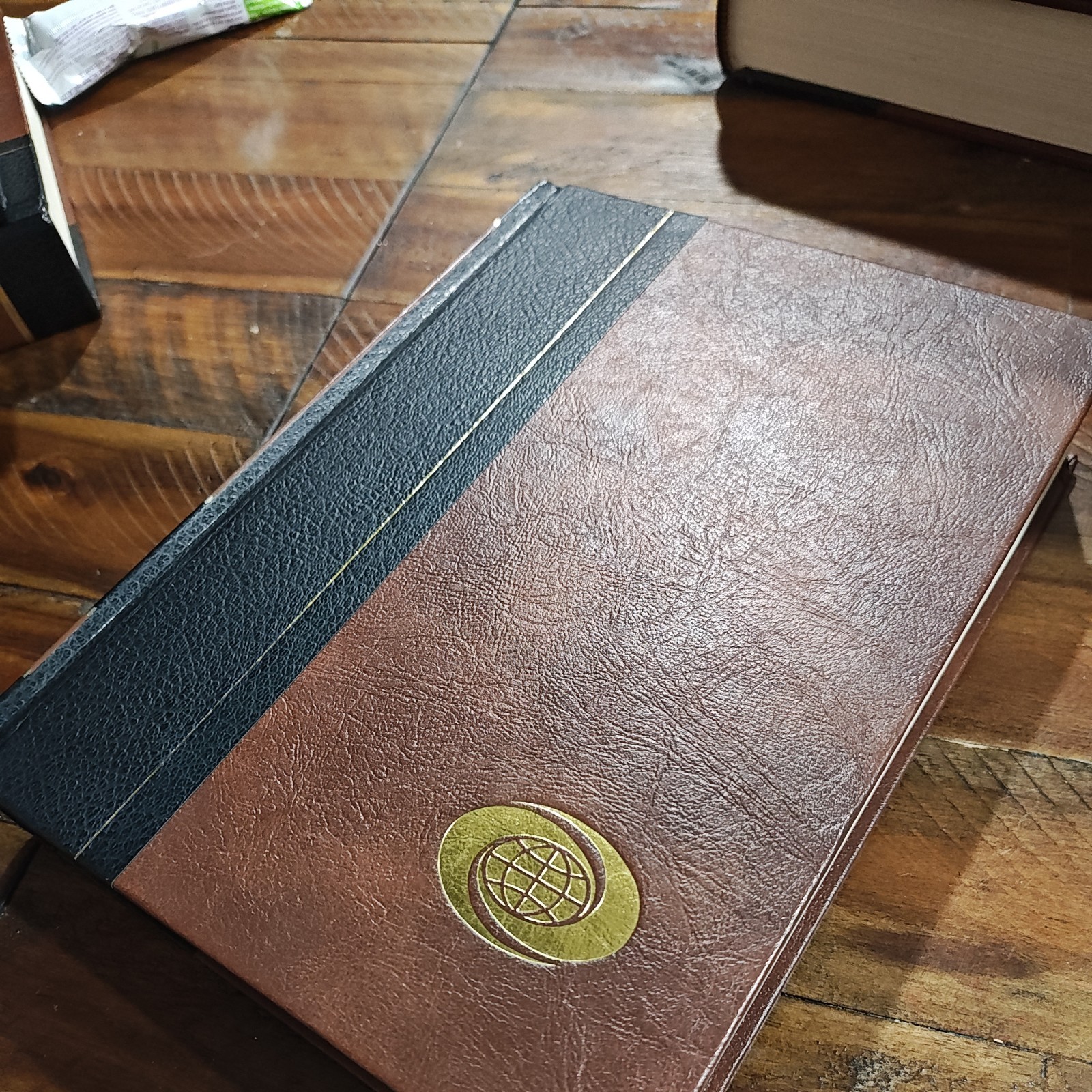 1976 World Book Encyclopedia Set With Index. 22 Volumes. Great Condition Leather