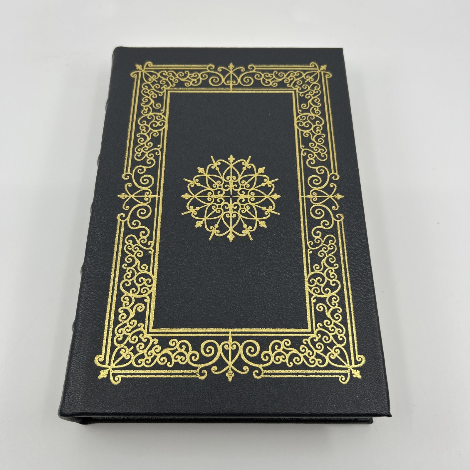 EASTON PRESS The Graveyard Book Neil Gaiman SIGNED Leather Fantasy Coming-of-Age