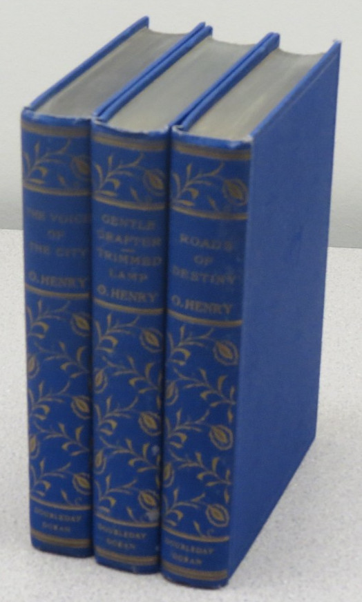 Vintage lot of 3 hardcover books by O. Henry – blue gold antique decor staging