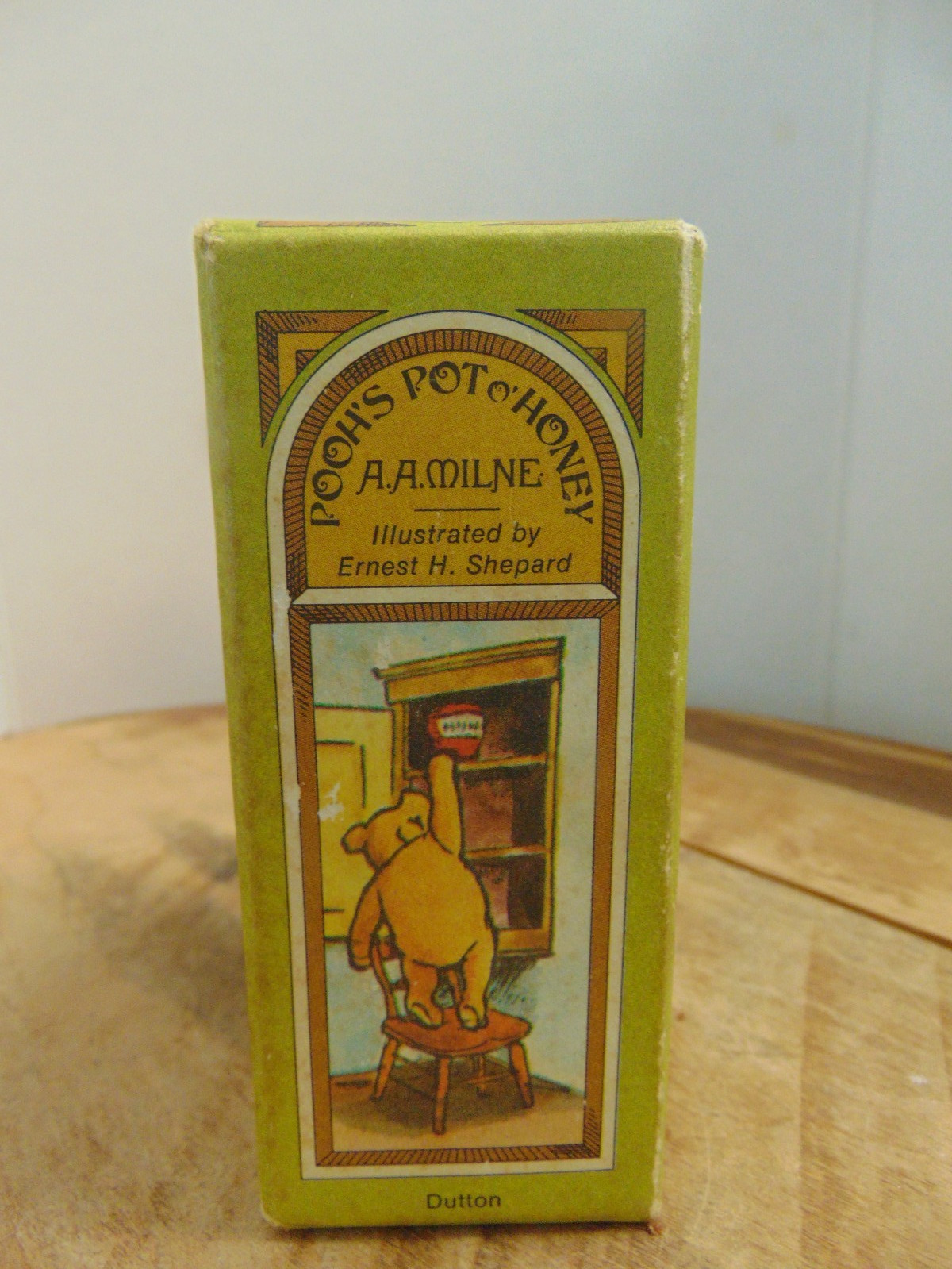 Vtg Pooh’s Pot of Honey Miniature 4 Book Boxed Set – 1973 – Four Books – HCDJ