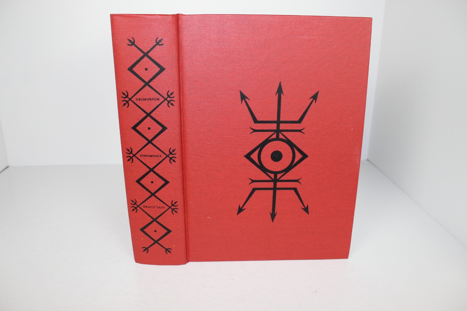 The Dragon-Book of Essex: Grimorium Synomosia Dracotaos – 2014 #d Ltd Ed – LN