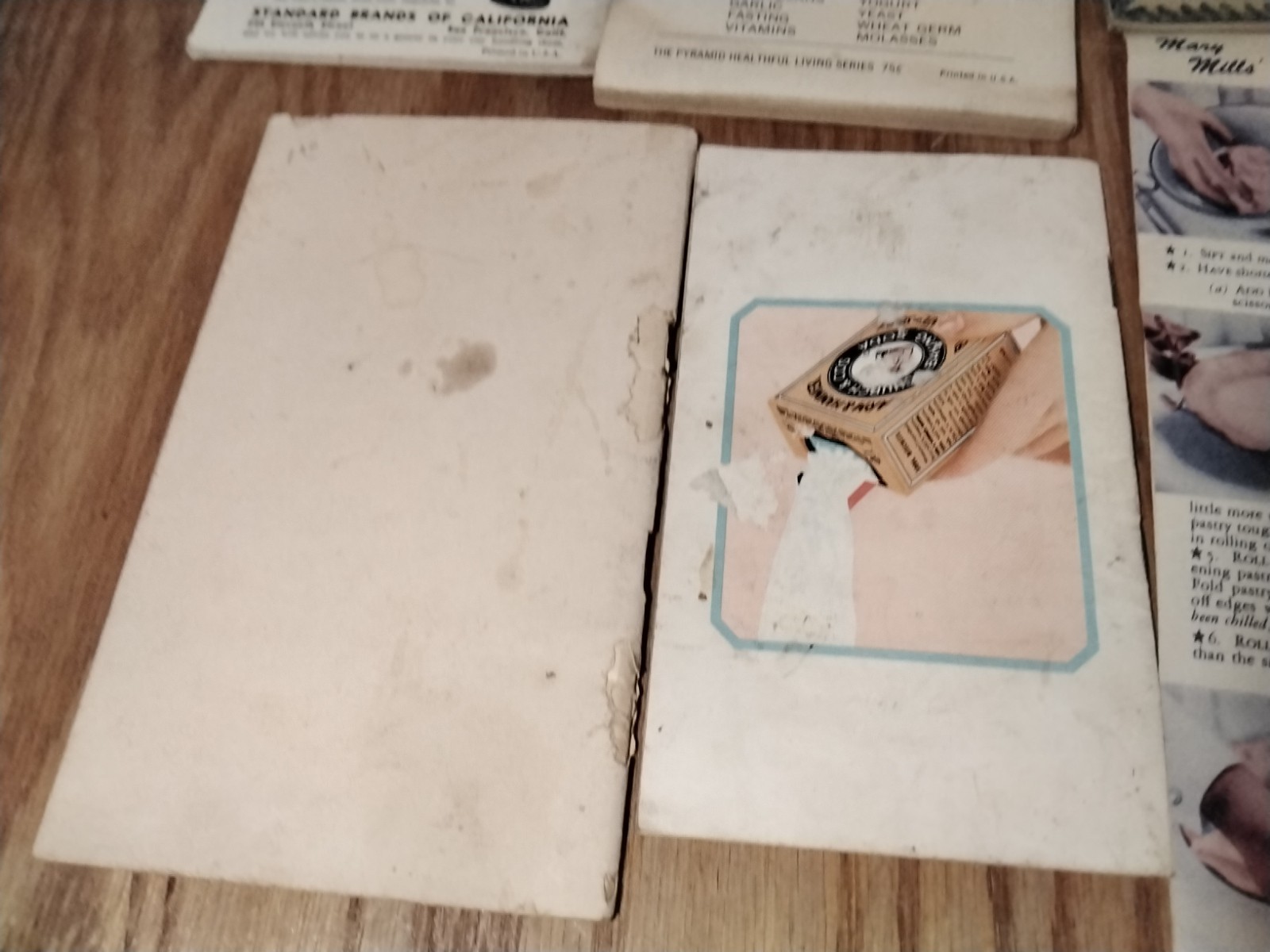 Lot Of 6 Vintage Neat Recipe Books/Pamphlets, Baking Related, None Mint Shape