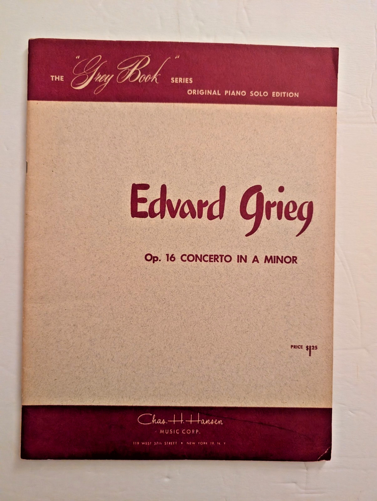 Edvard Grieg Op. 16 Concerto in A Minor Chas. H. Hansen Music Corp., Grey Book
