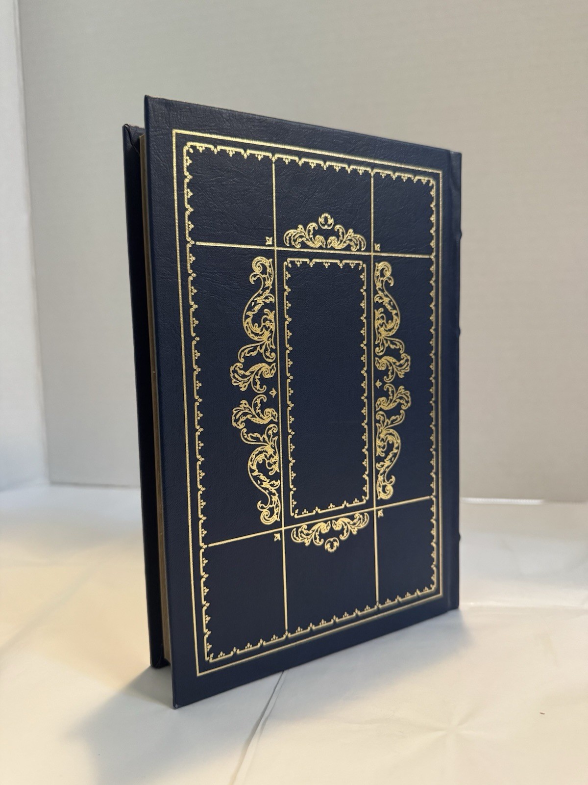 FRANKLIN LIBRARY Pere Goriot, Honore de Balzac 1980 Blue Gold Gilded EXCELLENT