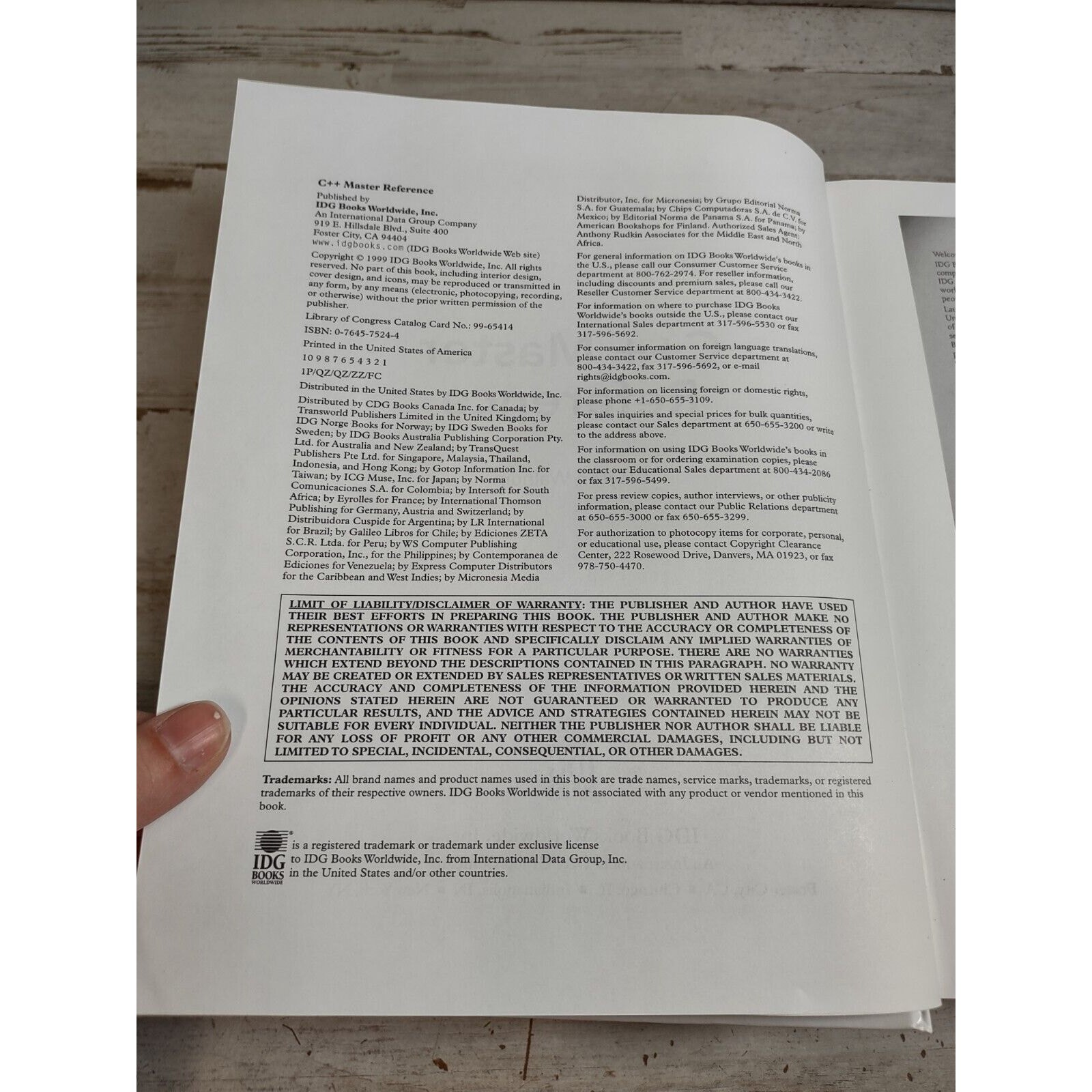 C++ Master Reference The Definitive Reference Clayton Walnum Hardcover *NO DISK*