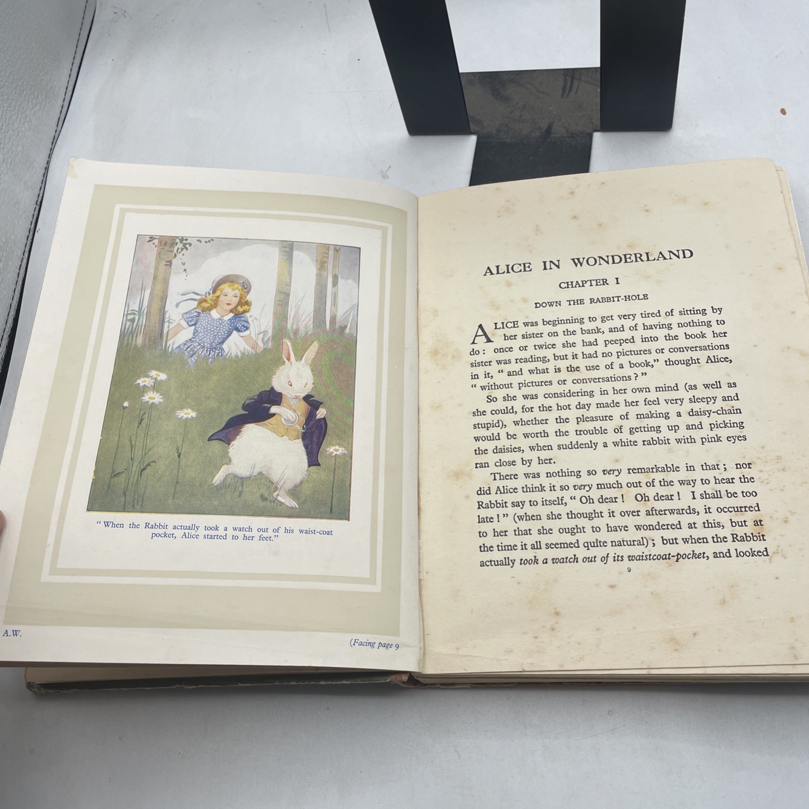 Antique Alice in Wonderland, 16 color plates, Sunshine Series, c. 1925