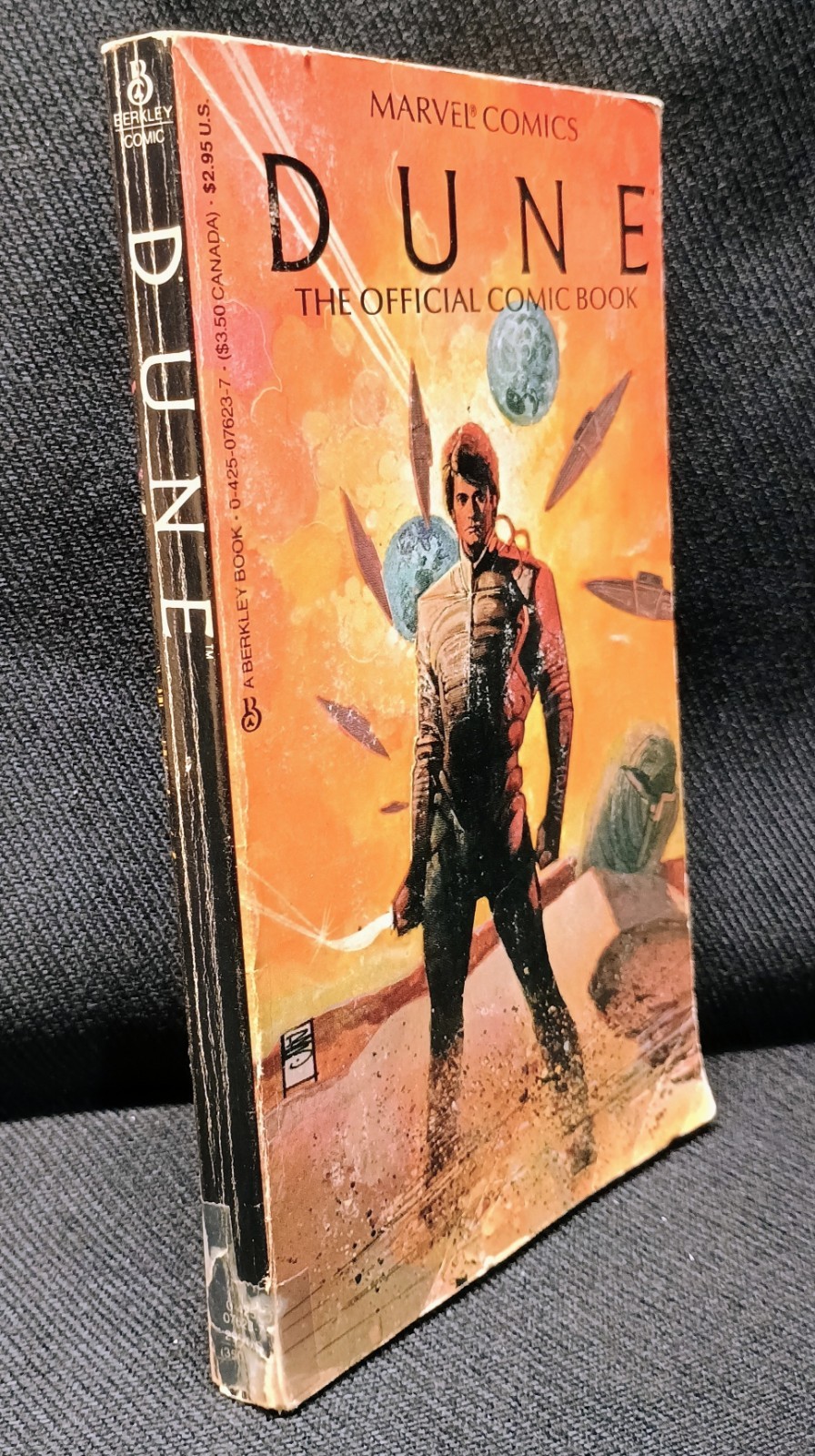 Vintage paperback MARVEL COMICS PRESENTS DUNE comic book film 1984 SIENKIEWICZ