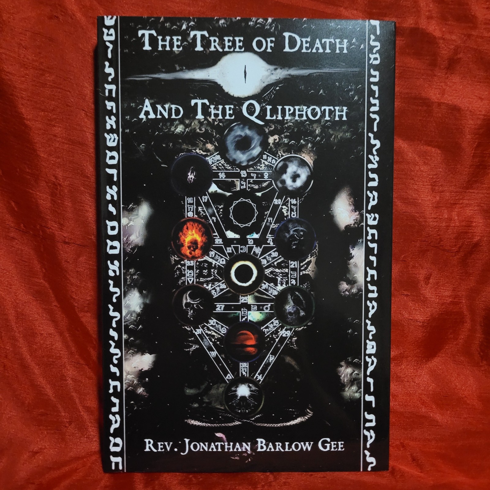 The Tree of Death and the Qliphoth by Rev. Jonathan Gee (Manus Sinistra Publishi
