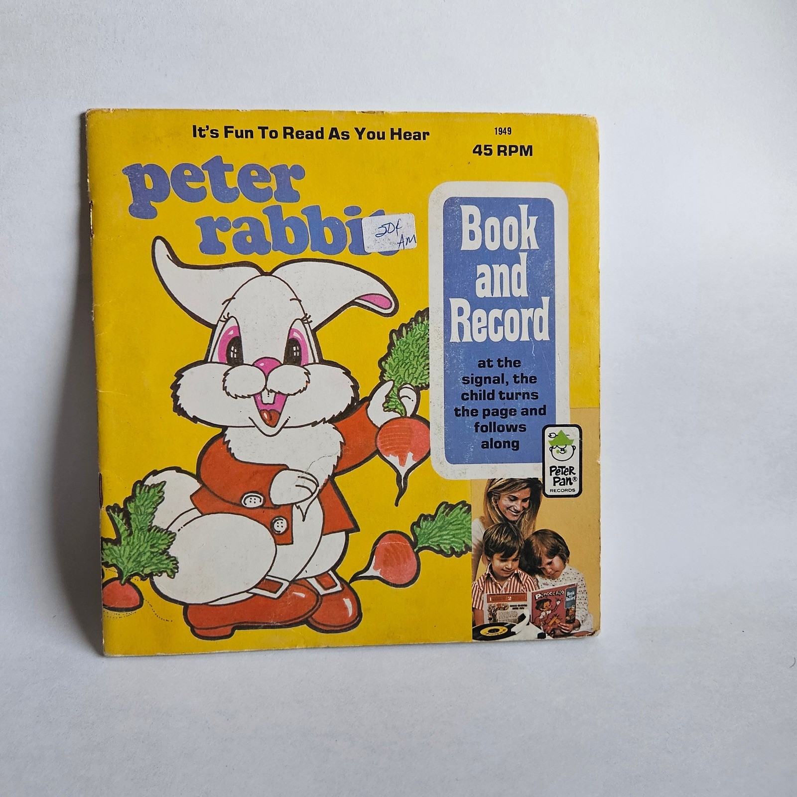 Vintage Peter Pan Records Peter Rabbit Book and 45 RPM Record Read Along 1949A