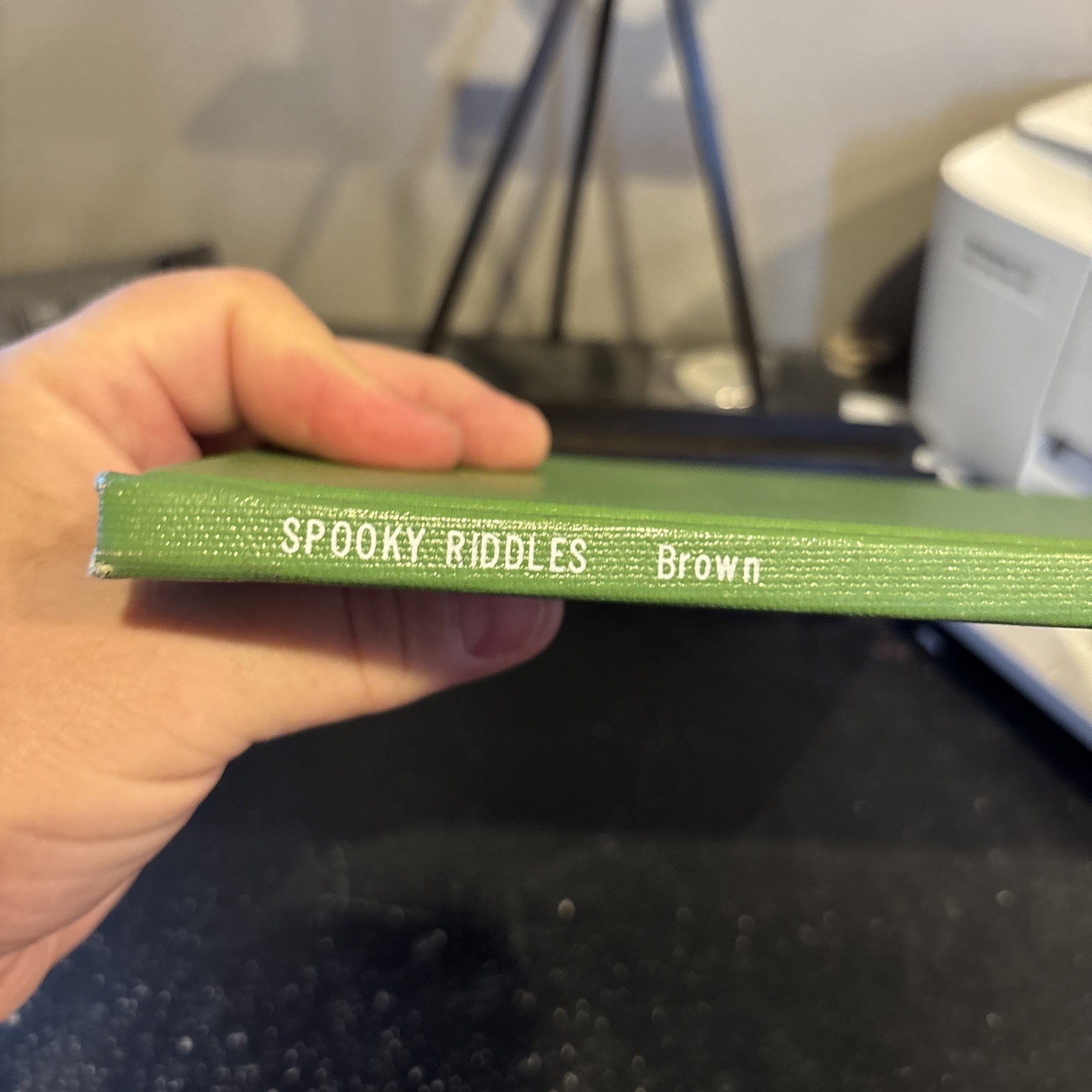 SPOOKY RIDDLES by Marc Brown 1983 Beginner Books Vintage Hardcover