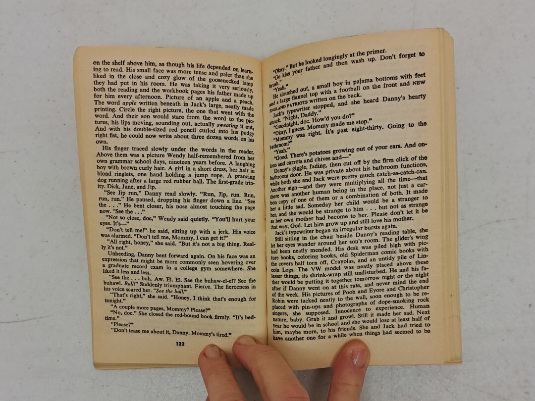 The Shining by Stephen King 1978 Edition PB 14th Signet Printing #5.5.30