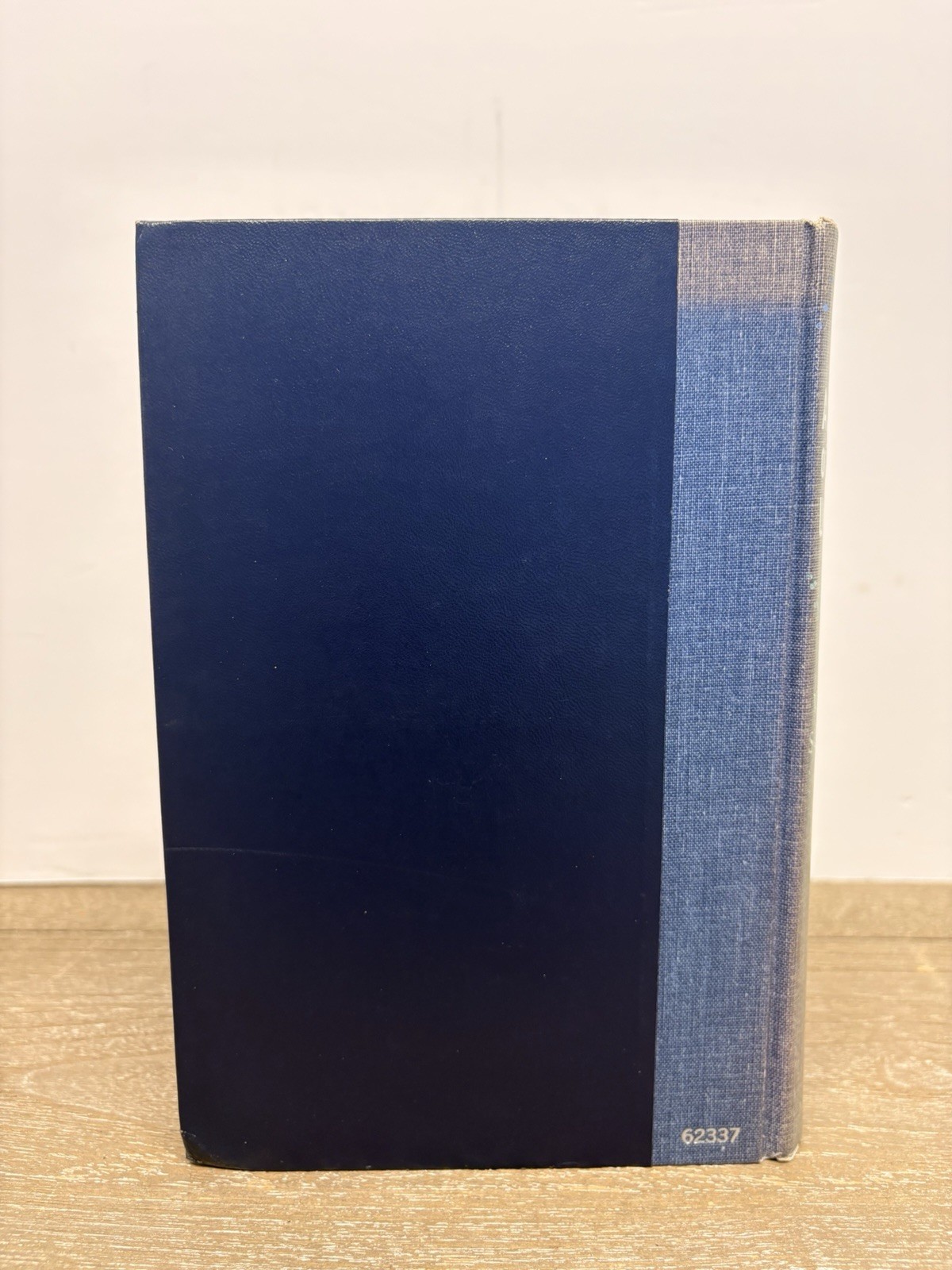 ASSAULT ON THE UNKNOWN INTL GEOPHYSICAL YEAR Walter Sullivan 1961 1st Edition