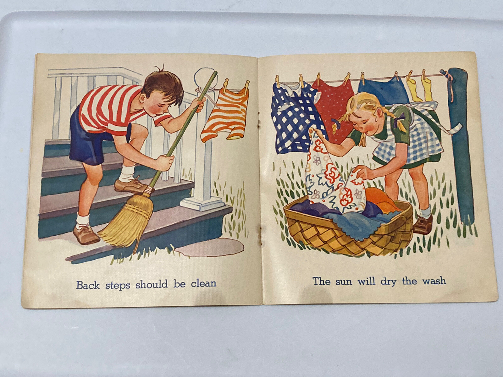 HELPING MOTHER Vintage Antique Linenette Book 1940 #480 Sam’l Gabriel Sons