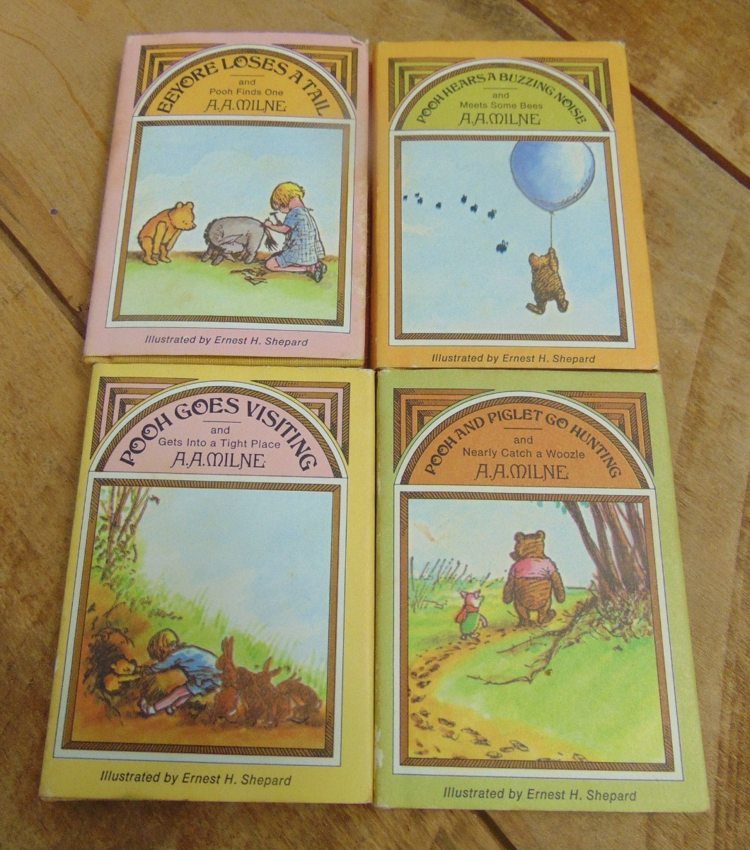 Vtg Pooh’s Pot of Honey Miniature 4 Book Boxed Set – 1973 – Four Books – HCDJ