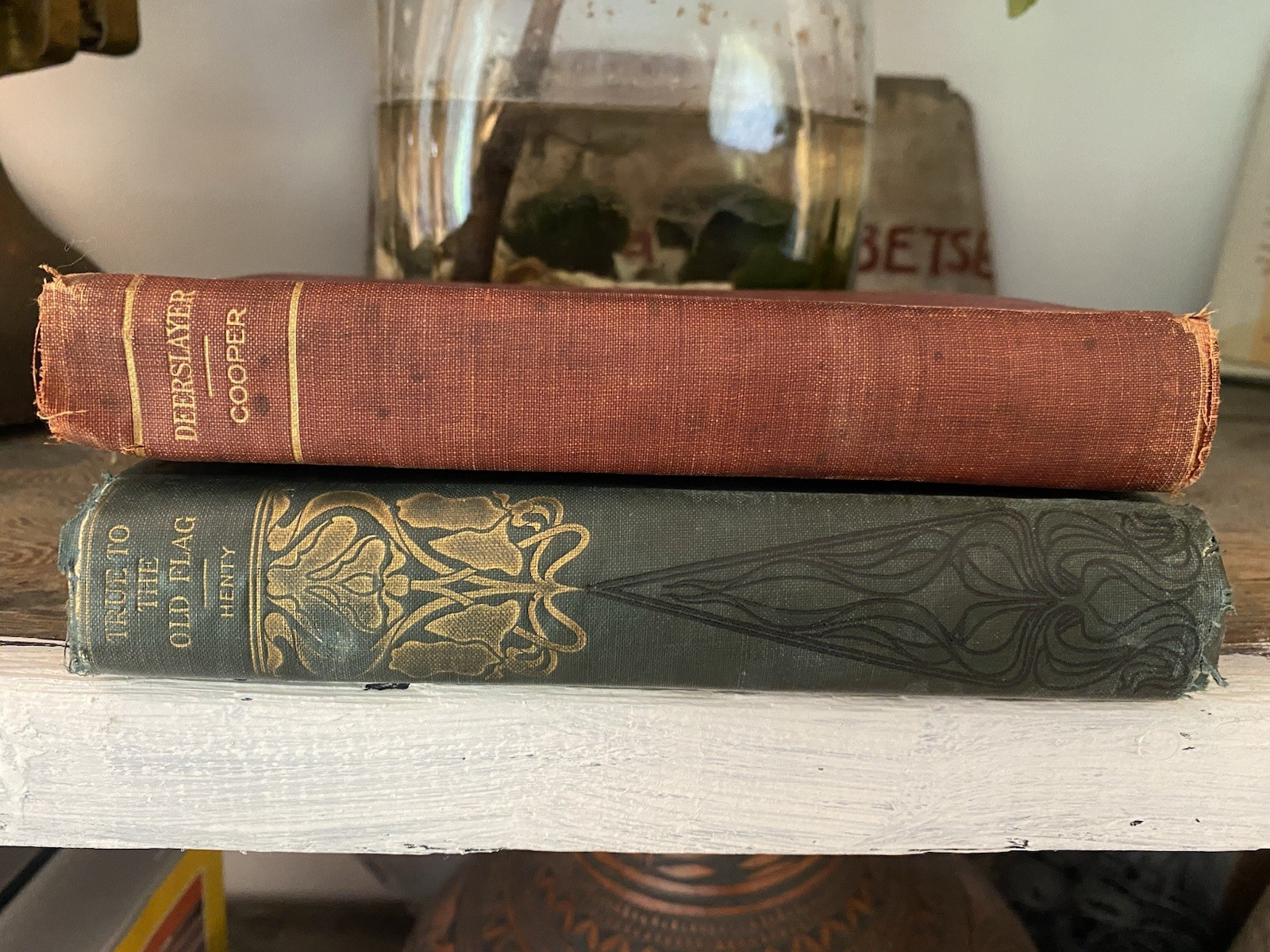 Vintage Books Set of 2, True To The Old Flag, The Deerslayer, Antique Books