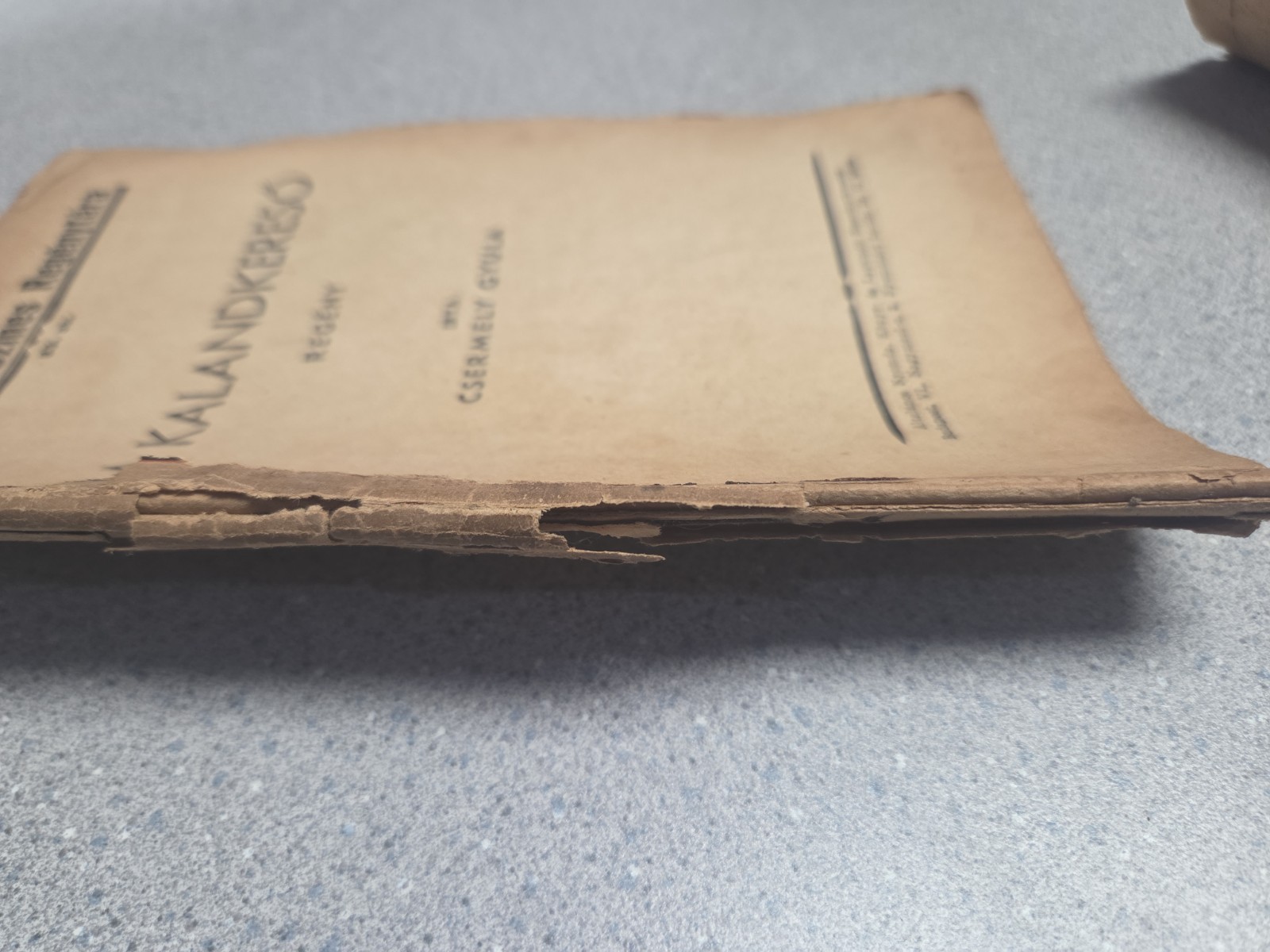 1937 Friss Ujsag Novel Gyula Csermely – A Kalandkereso “The Adventure Seeker”
