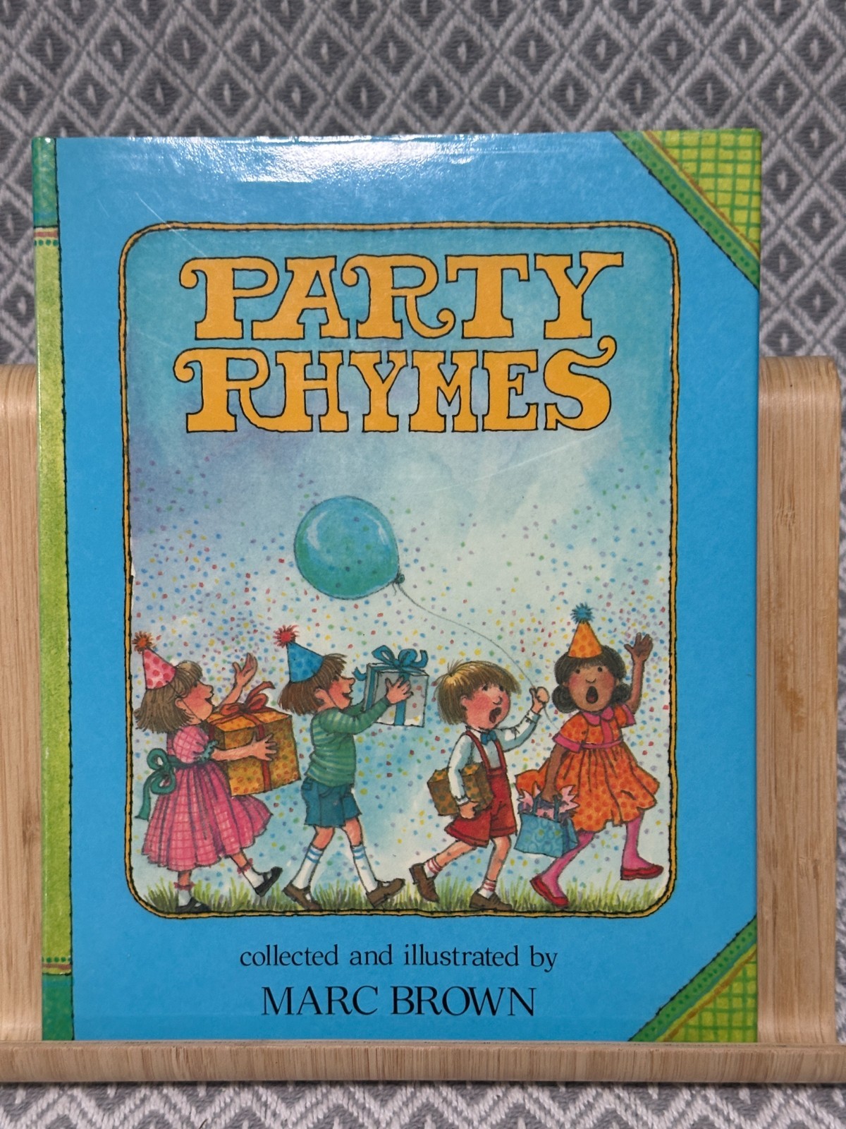 Rare SIGNED Marc Brown 1st/1st PARTY RHYMES 1988 First Edition First Printing!!