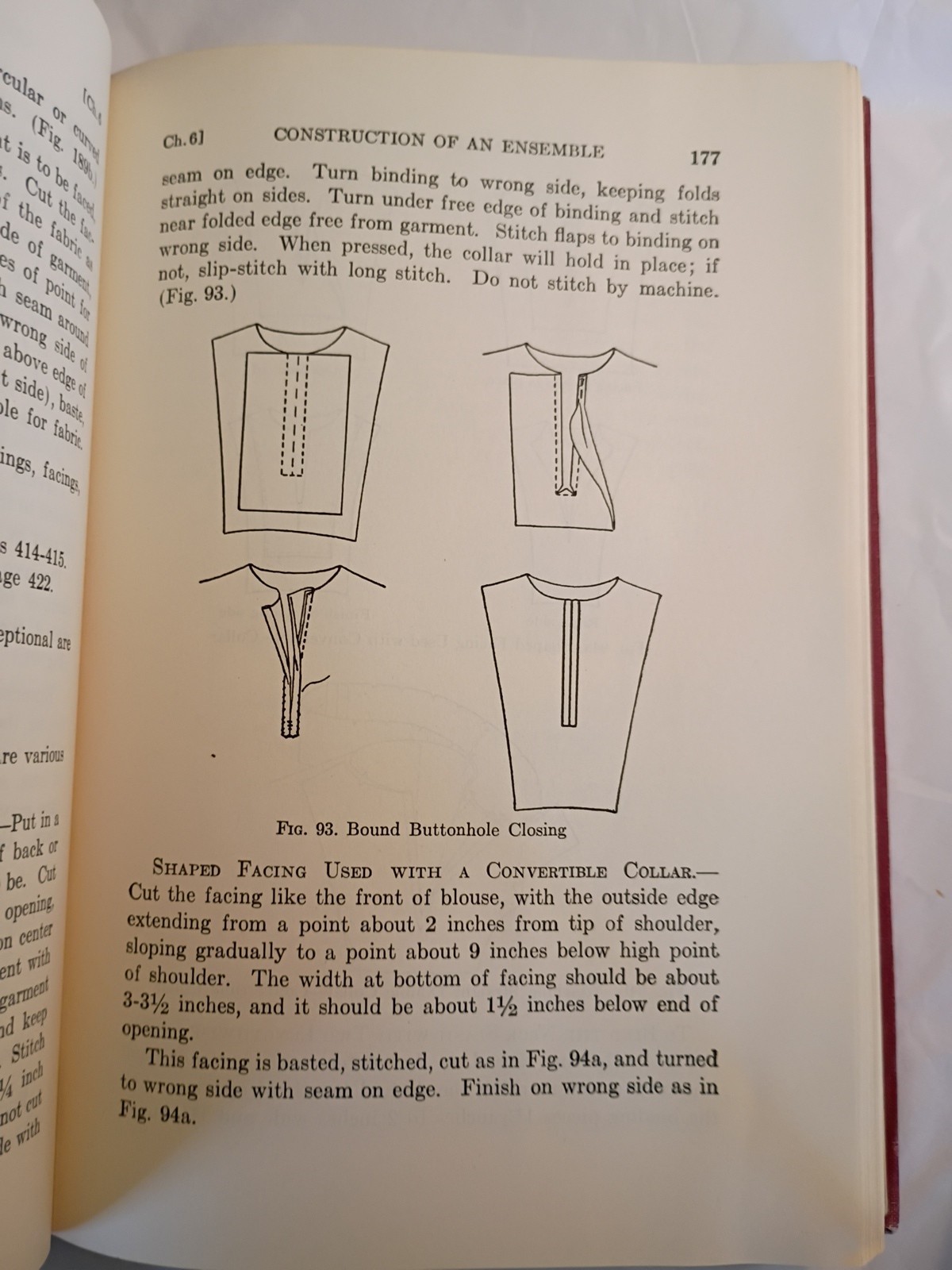 Distinctive Clothes How to Select and Make Them 1942 How To Hardcover (695)
