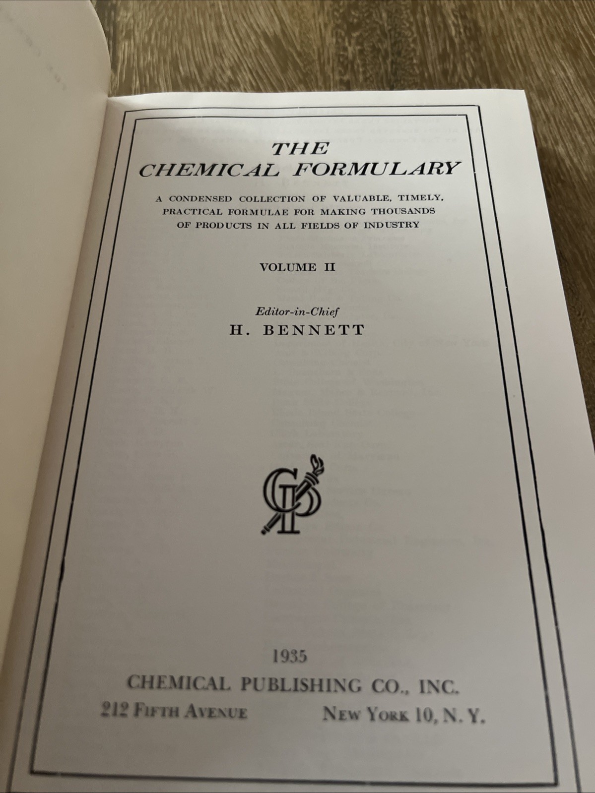 VINTAGE 1935 THE CHEMICAL FORMULARY BOOK-Bennett Volume 2 D.Van Nostrand Company