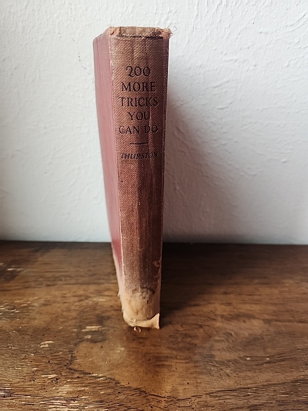 200 TRICKS YOU CAN DO by Howard Thurston – c.1927 – Vintage Tattered